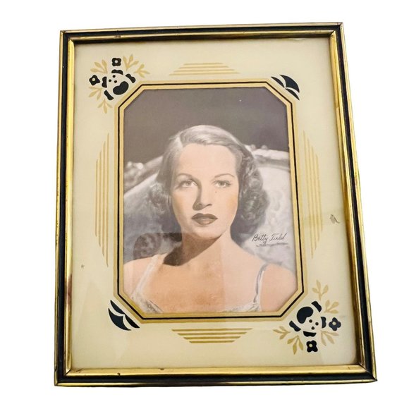 Vintage Art Deco Picture  Frame With A Picture Of A Woman Framed And Matted - Picture 1 of 3